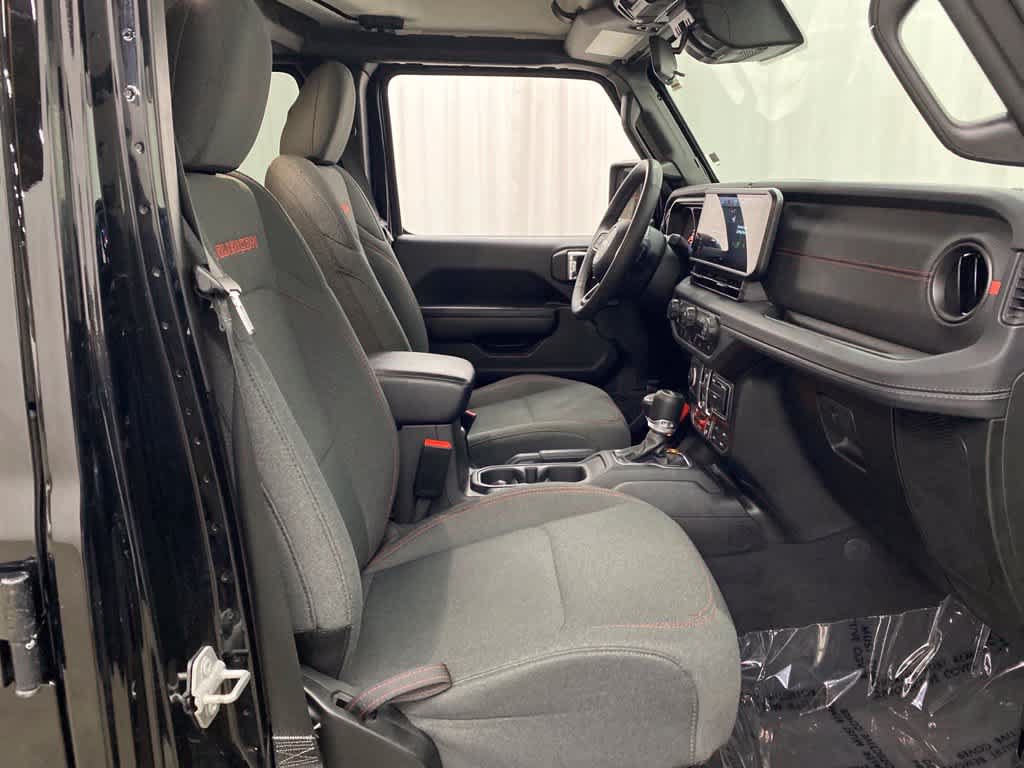 Used 2025 Jeep Wrangler Unlimited Rubicon AWD/4WD image 18