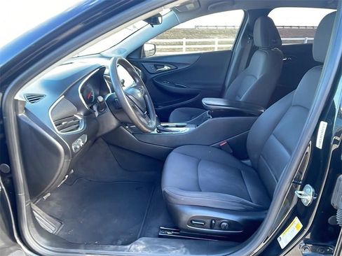 Used 2020 Chevrolet Malibu LT image 19