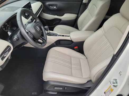 Used 2023 Honda HR-V EX-L image 3