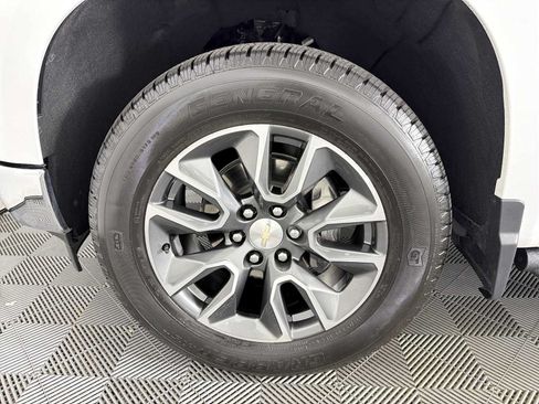 Used 2023 Chevrolet Silverado 1500 LT w/ Protection Package AWD/4WD image 9