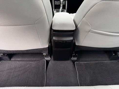 Used 2014 Toyota Corolla LE image 22