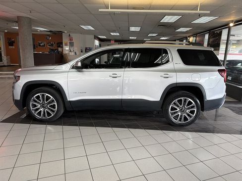 Used 2020 GMC Acadia SLT AWD/4WD image 2