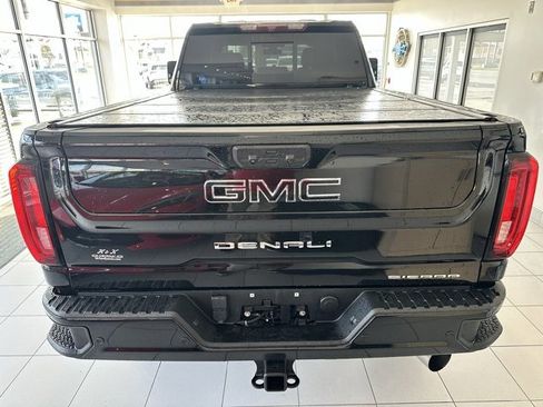 Used 2022 GMC Sierra 2500 Denali image 5