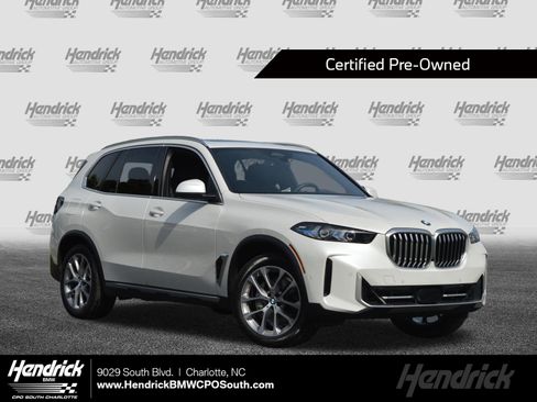 Certified 2025 BMW X5 xDrive40i AWD/4WD image 1