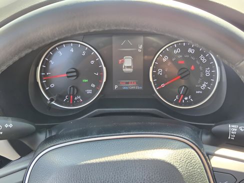 Certified 2021 Toyota RAV4 XLE Premium image 20