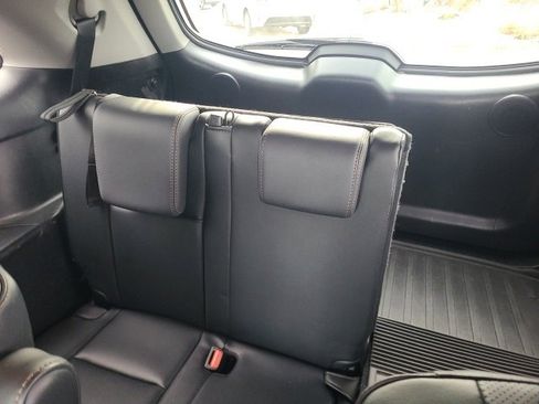 Used 2016 Toyota Highlander Limited image 14