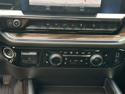 Certified 2024 Chevrolet Silverado 1500 RST AWD/4WD image 25