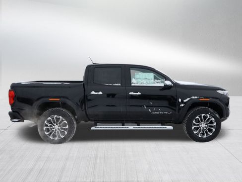 New 2026 GMC Canyon Denali image 8