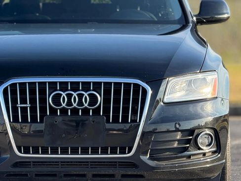 Used 2016 Audi Q5 2.0T Premium Plus w/ Technology Package image 12