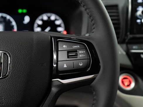 New 2026 Honda Odyssey EX-L image 24