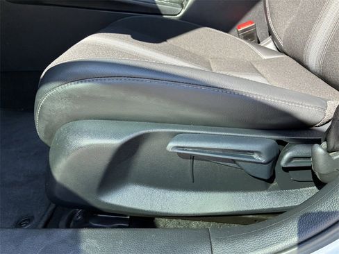 Used 2025 Honda Civic Sport image 13