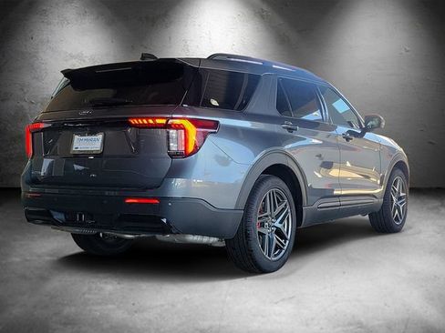 New 2026 Ford Explorer ST-Line RWD image 3