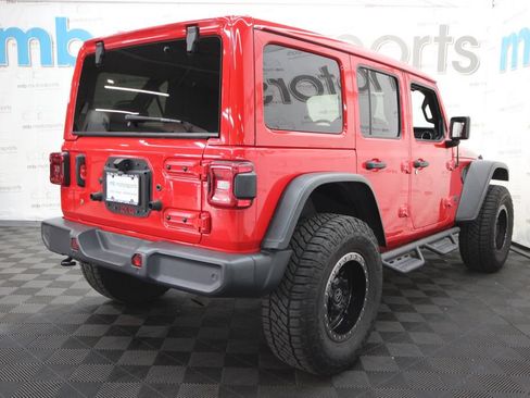 Used 2019 Jeep Wrangler Unlimited Sahara w/ Quick Order Package 24M Moab AWD/4WD image 7