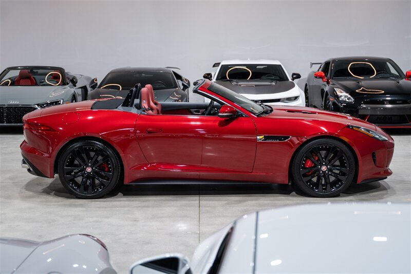 Used 2015 Jaguar F-TYPE S RWD image 8