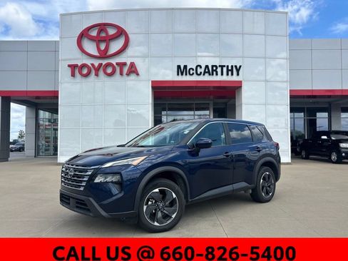 Used 2024 Nissan Rogue SV AWD/4WD image 1