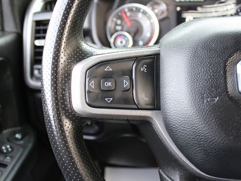 Used 2024 RAM 2500 Tradesman w/ Chrome Appearance Group image 25