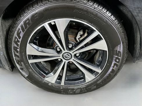 Used 2023 Nissan Sentra SV image 27