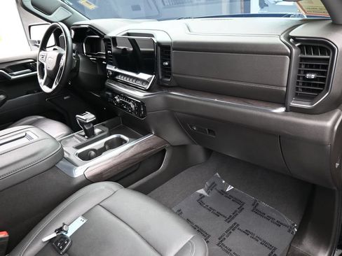 Used 2022 Chevrolet Silverado 1500 LTZ RWD image 52