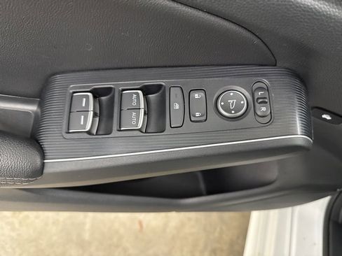 Used 2023 Honda Civic Touring image 15