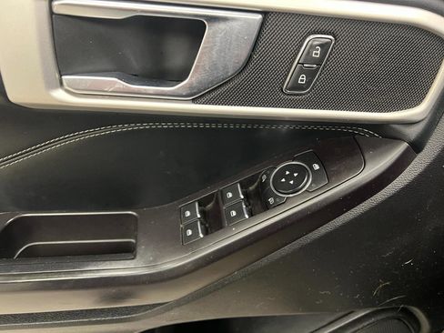Used 2020 Ford Explorer XLT w/ Equipment Group 202A image 30