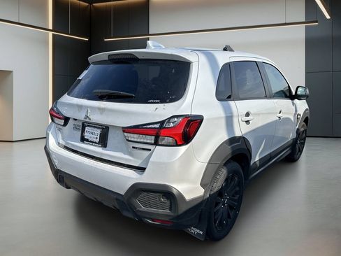 Used 2025 Mitsubishi Outlander Sport AWD image 8