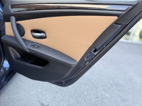 Used 2009 BMW 535i xDrive Wagon image 39