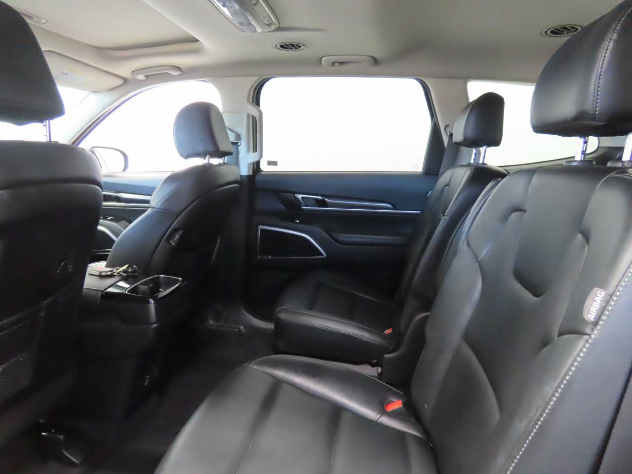 Used 2025 Kia Telluride S AWD/4WD image 17