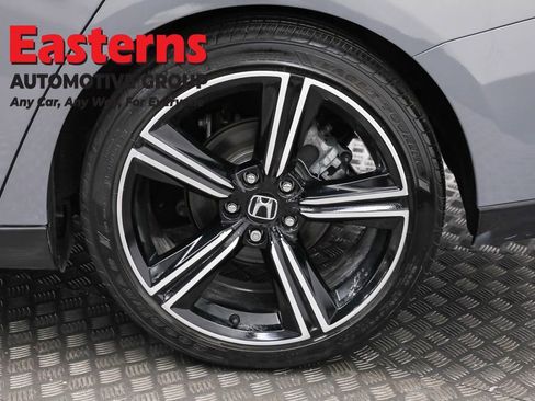 Used 2025 Honda Accord Sport image 32