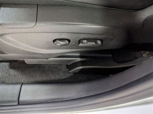 Used 2019 Buick Encore Preferred image 13