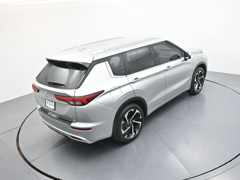 Used 2023 Mitsubishi Outlander SEL AWD/4WD image 30