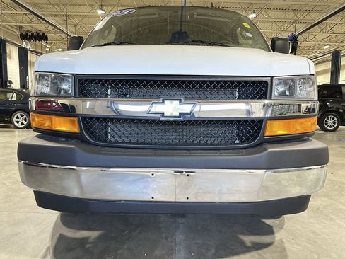 Used 2024 Chevrolet Express 2500 w/ Driver Convenience Package image 24