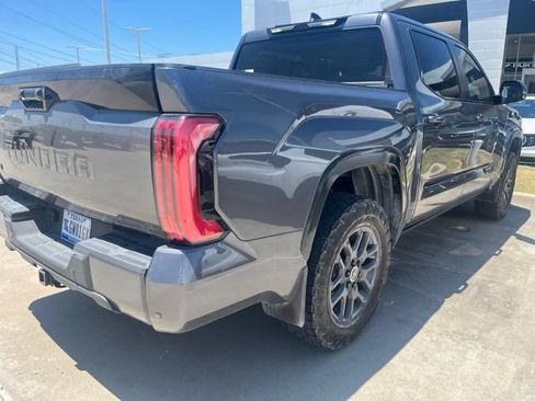 Used 2024 Toyota Tundra Platinum AWD/4WD image 4