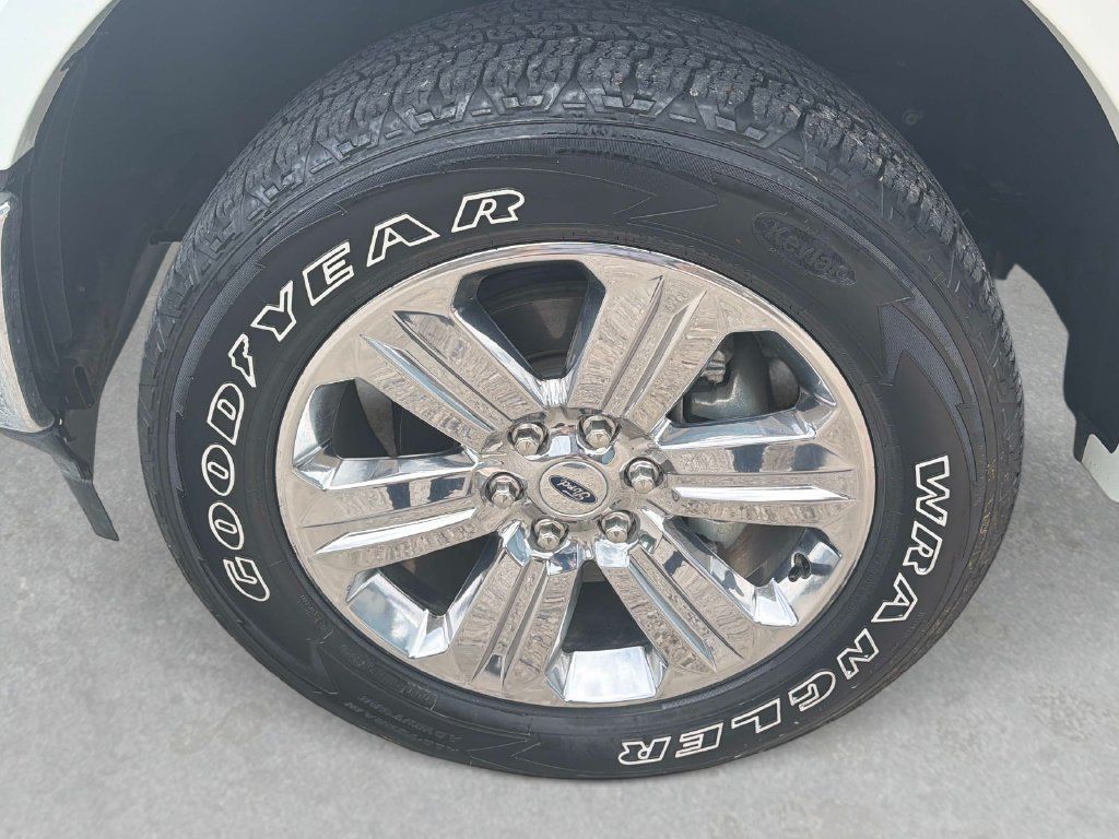 Used 2020 Ford F150 Lariat w/ Equipment Group 502A Luxury AWD/4WD image 12