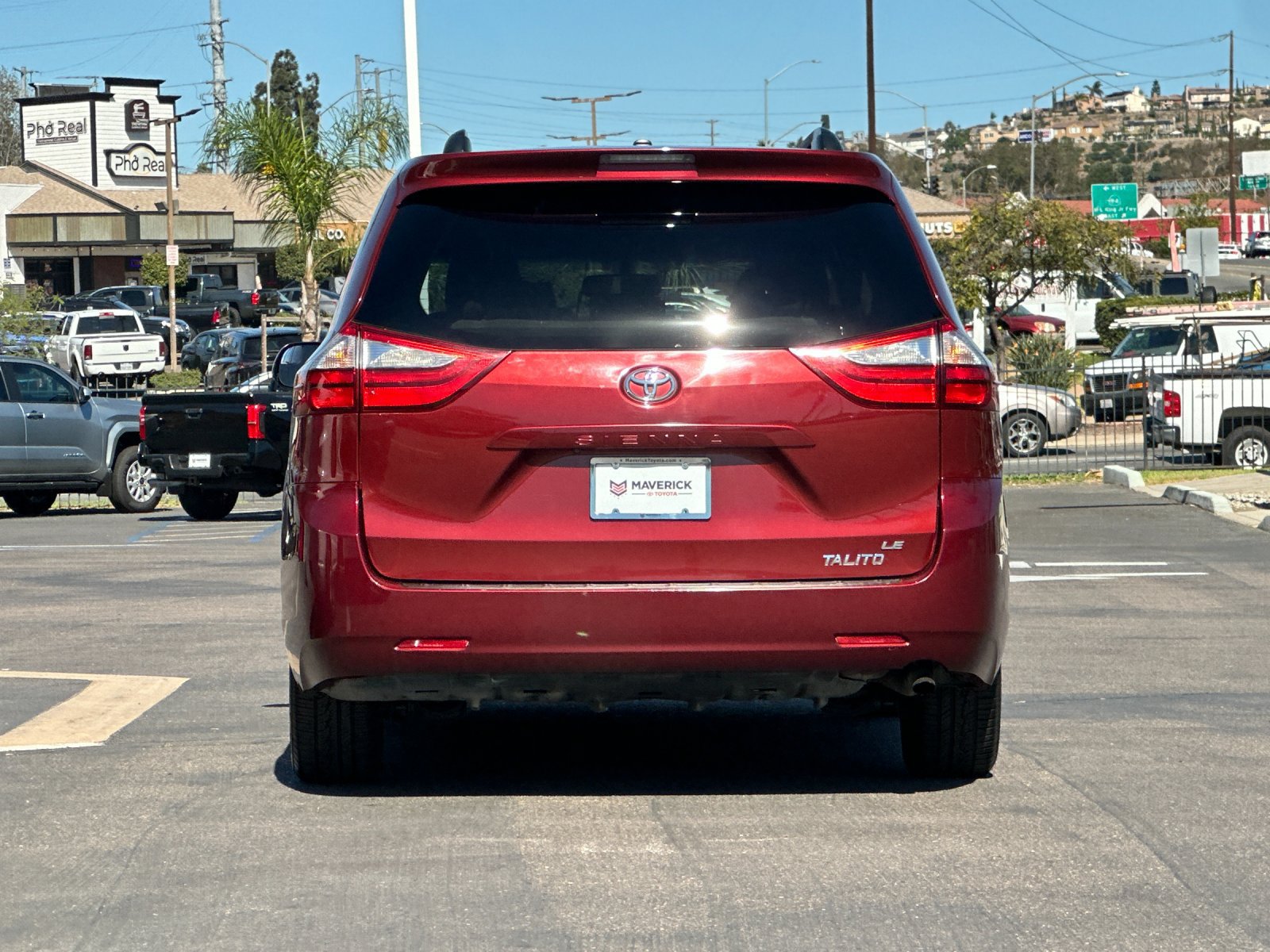 Used 2015 Toyota Sienna LE FWD image 4