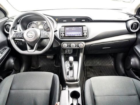 Used 2025 Nissan Kicks Play S image 29