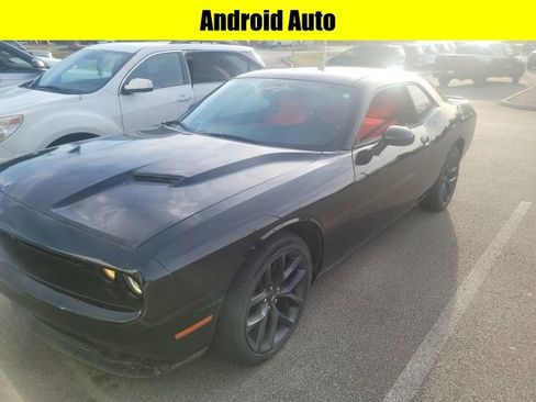 Used 2019 Dodge Challenger SXT w/ Blacktop Package image 5