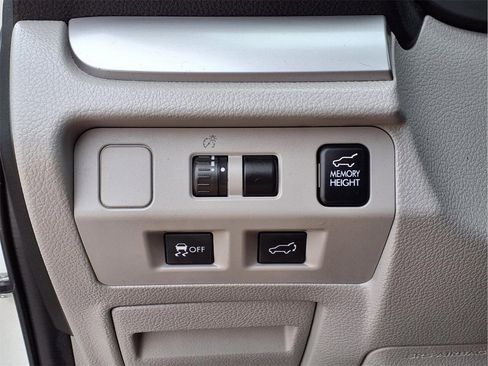 Used 2015 Subaru Forester 2.5i Limited w/ Popular Package #2 image 17