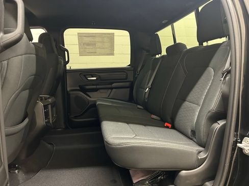 New 2026 RAM 1500 Express AWD/4WD image 8