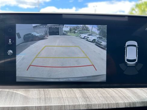 Used 2025 Kia Telluride EX w/ EX Captain's Chair Package FWD image 43