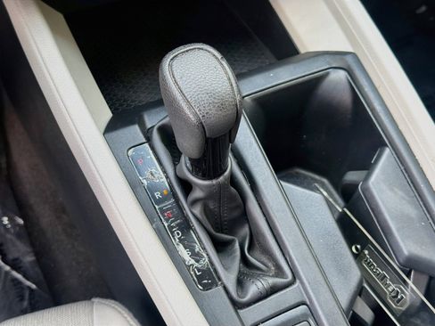 Certified 2023 Honda Accord EX image 15