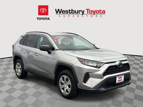 Used 2021 Toyota RAV4 LE AWD/4WD image 1