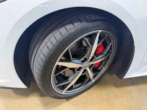 Used 2021 Chevrolet Corvette Stingray Preferred Cpe w/ Z51 Performance Package RWD image 9