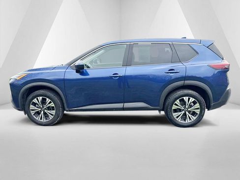 Used 2023 Nissan Rogue SV image 4