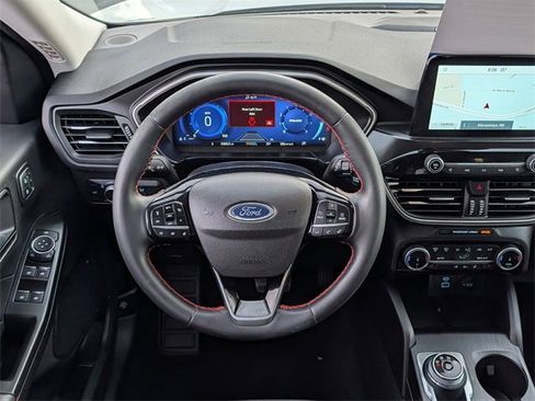 Certified 2022 Ford Escape SEL w/ SEL Stealth AWD Package image 24