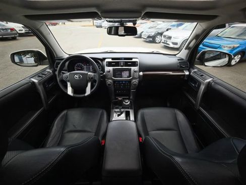 Used 2017 Toyota 4Runner Limited AWD/4WD image 38