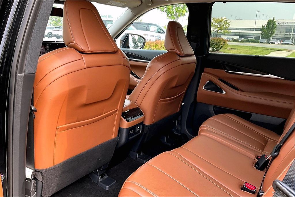 Certified 2024 INFINITI QX60 Sensory AWD/4WD image 31