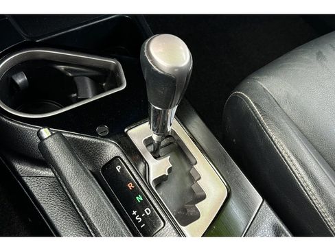 Used 2016 Toyota RAV4 Limited image 22