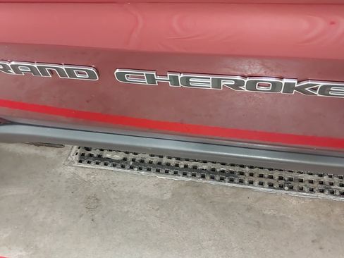 Used 2021 Jeep Grand Cherokee Limited w/ Luxury Group II image 30