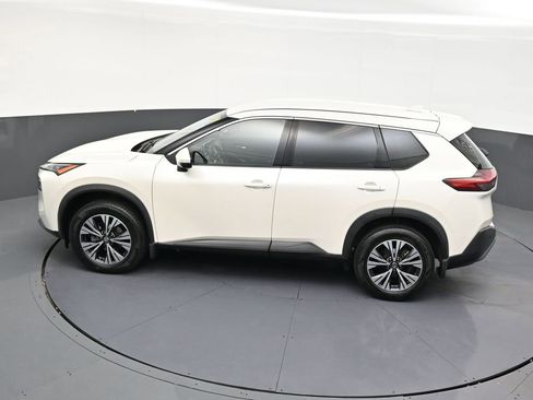 Used 2021 Nissan Rogue SV FWD image 14