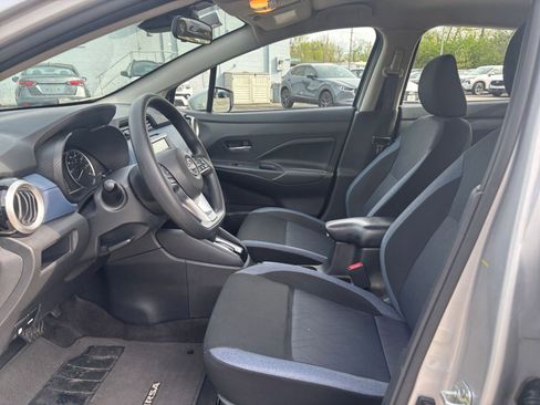 Used 2025 Nissan Versa SV FWD image 24